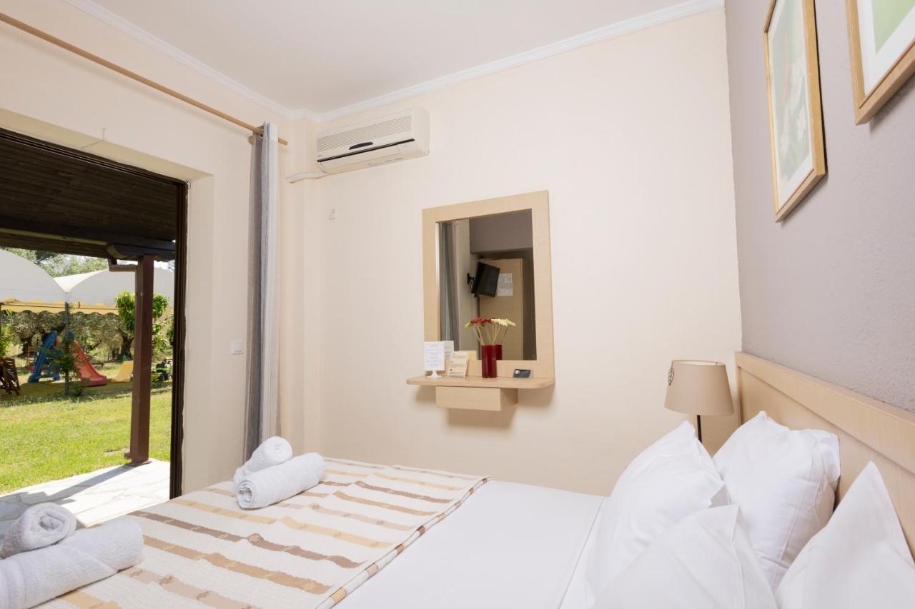 Peristeridi Apartments Polychrono Luaran gambar