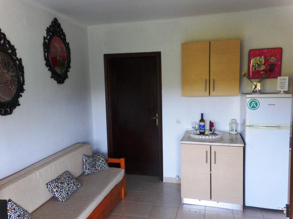 Peristeridi Apartments Polychrono Luaran gambar